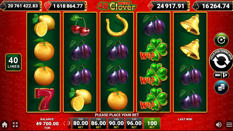 Jeu de base de 40 Mega Clover avec des trèfles Wild empilés sur le quatrième rouleau et les compteurs de jackpot